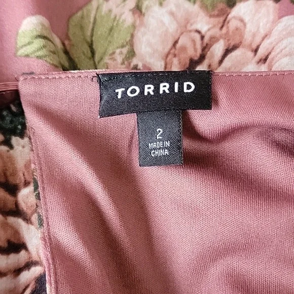 TORRID MIDI CHIFFON SURPLICE DRESS/ 2X. - Picture 9 of 13